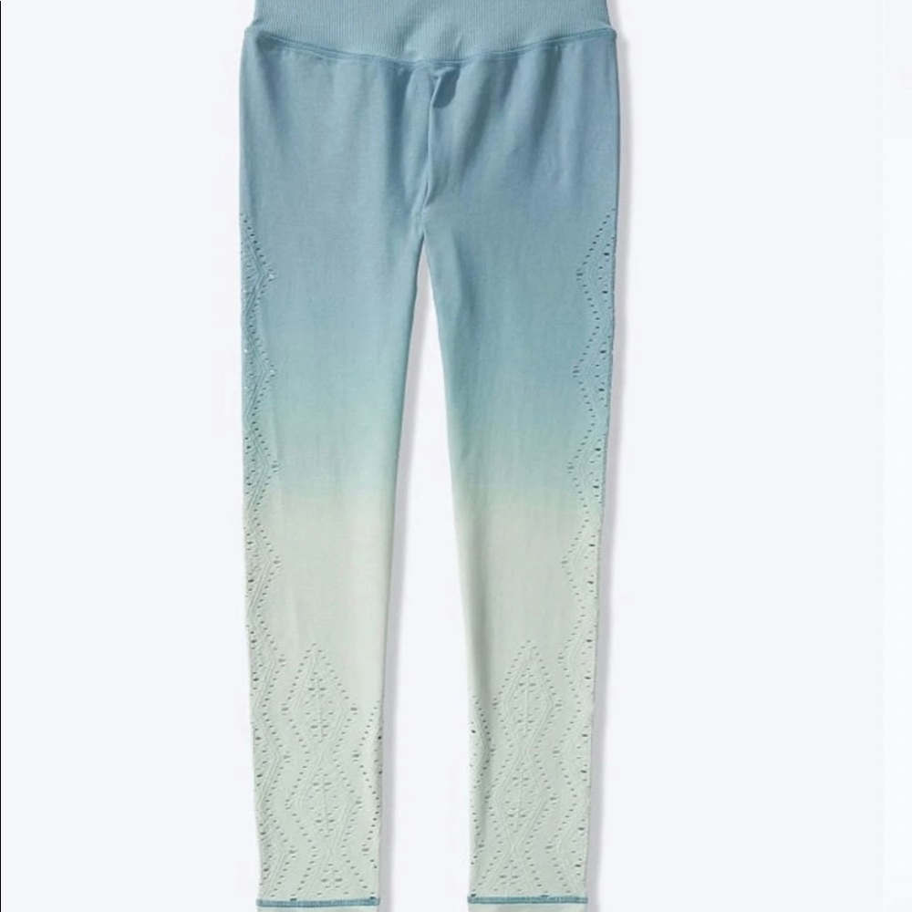 VS PINK Seamless Tights